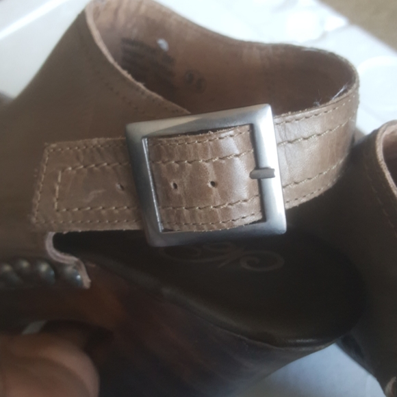 Suede Peep - Picture 7 of 9